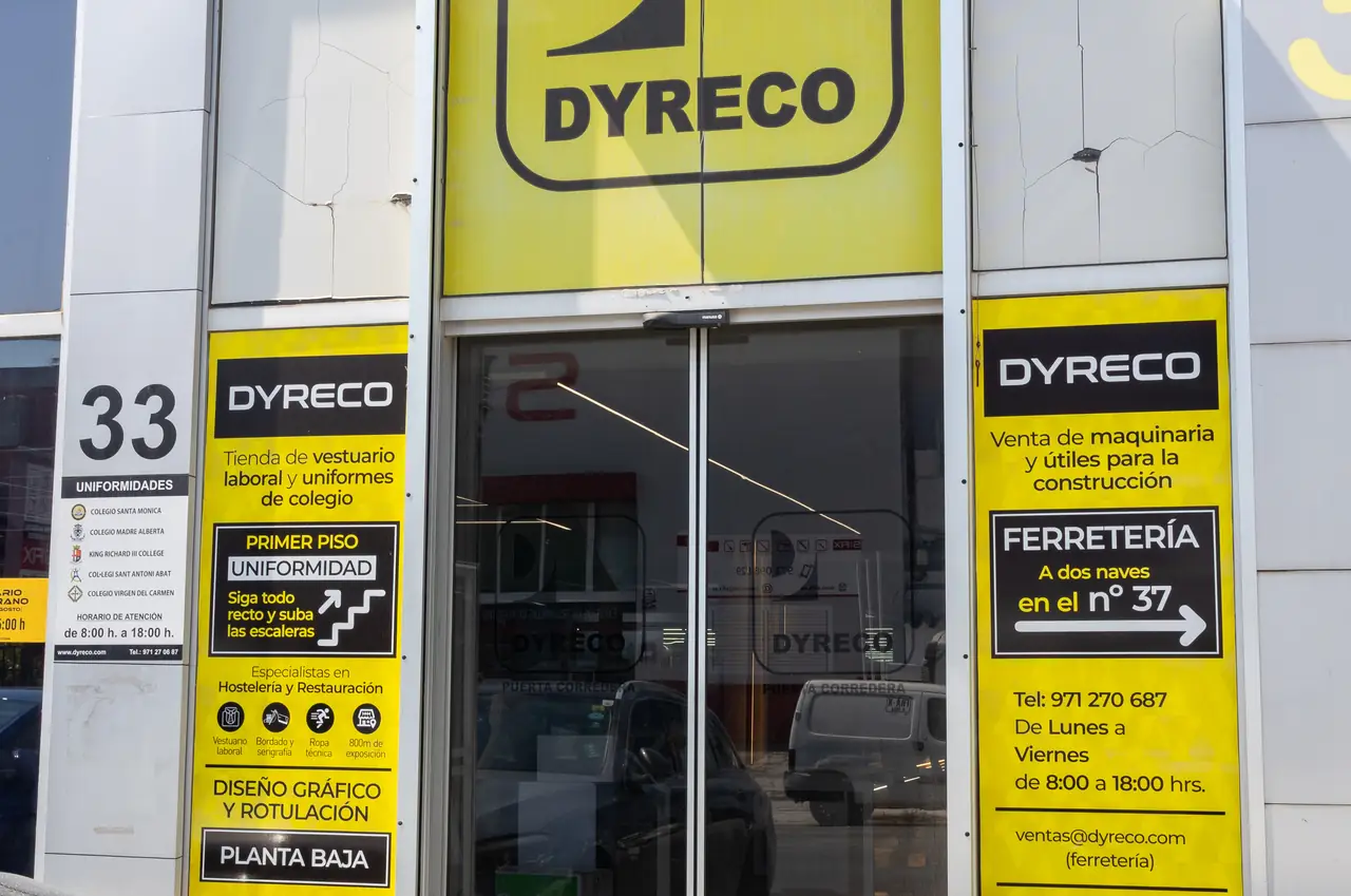 Fachada de la tienda de Dyreco en el polígono de Son Castelló